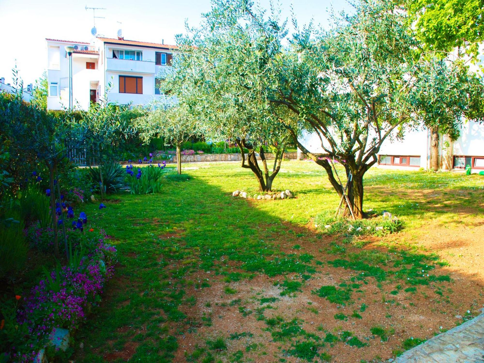 Nada Apartments Poreč Buitenkant foto