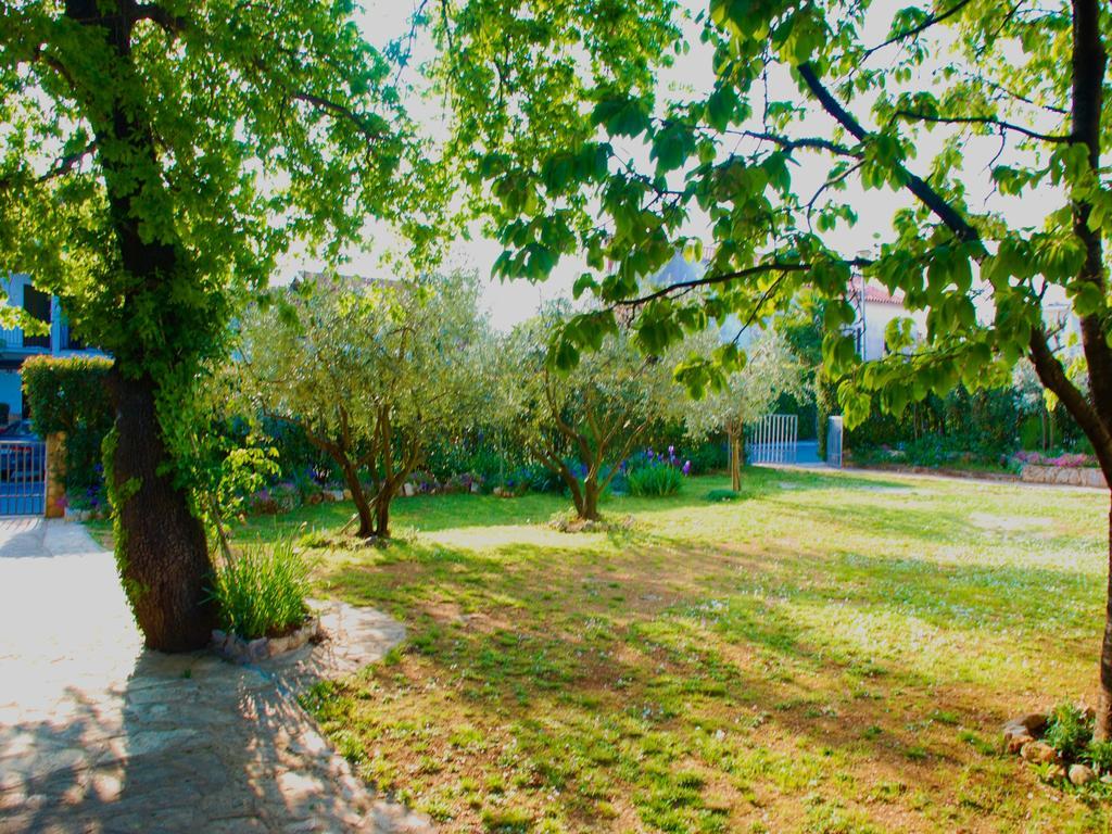 Nada Apartments Poreč Buitenkant foto
