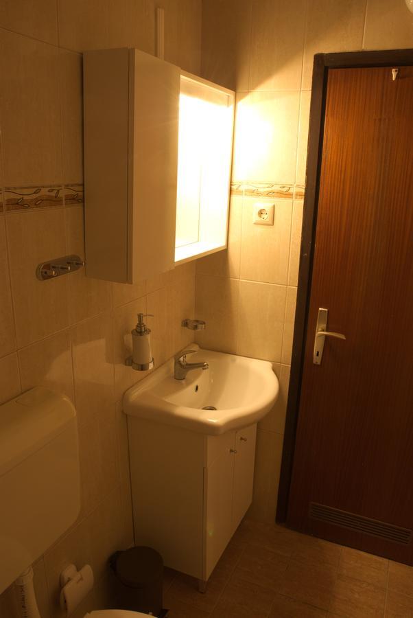 Nada Apartments Poreč Buitenkant foto