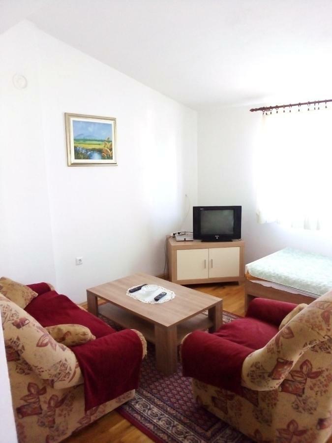 Nada Apartments Poreč Buitenkant foto